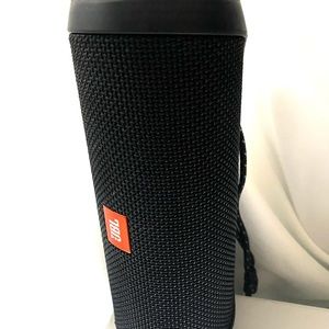 JBL Flip 4 Speaker